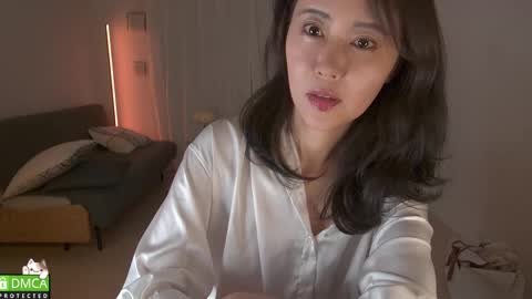Snapshot of maybenanako chatting on 17, 5, 2026 Nanako online show from 17, 5, 2026