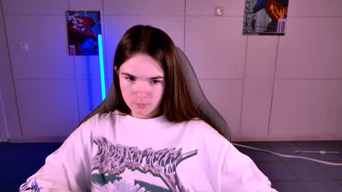 maybloom_ online show from 26, 11, 2025