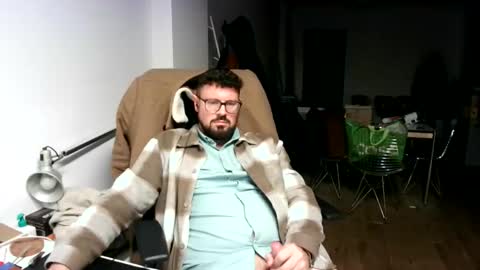 Snapshot of maythe4bwu chatting on 13, 12, 2025 maythe4bwu online show from 13, 12, 2025