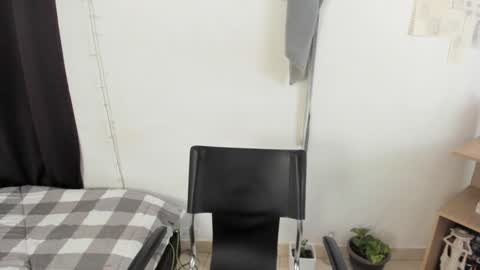 mazikeen_18 online show from 4, 2, 2025