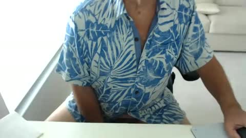 Snapshot of mbeastie chatting on 30, 6, 2026 Beastie online show from 30, 6, 2026