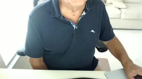 Snapshot of mbeastie chatting on 4, 7, 2026 Beastie online show from 4, 7, 2026