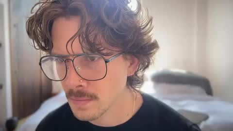 mcklister online show from 26, 4, 2026