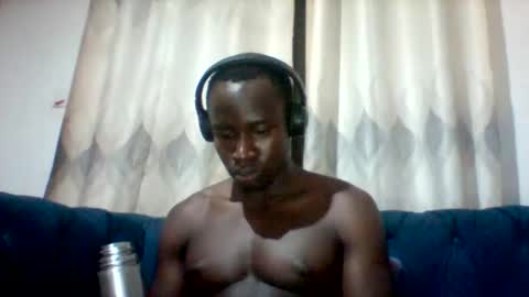 Snapshot of mclntz_bbc chatting on 4, 6, 2026 mclntz_bbc online show from 4, 6, 2026
