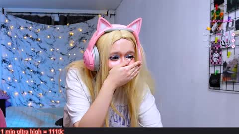 Snapshot of me_hanna chatting on 1, 2, 2025 Hanna online show from 1, 2, 2025