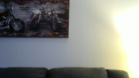 me at home online show from 15, 1, 2025