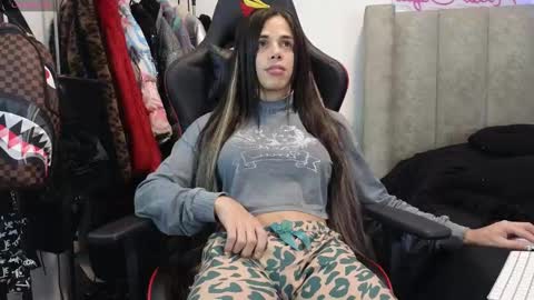 Snapshot of meclarityxxx chatting on 28, 12, 2024 online show from 28, 12, 2024