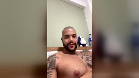 Snapshot of medellindrak chatting on 23, 12, 2025 filippoae online show from 23, 12, 2025