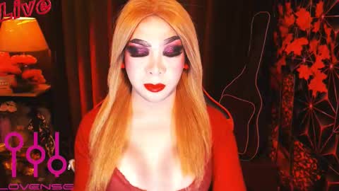 THE QUEEN ALPHA   Queen Medusa Prey online show from 8, 9, 2025