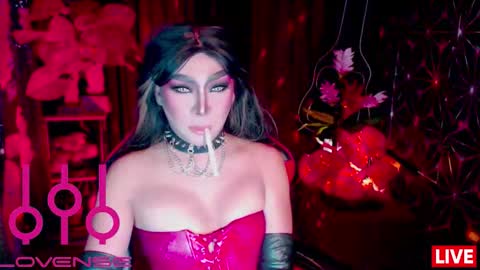 THE QUEEN ALPHA   Queen Medusa Prey online show from 2, 3, 2026