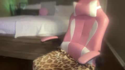 Southern Peach online show from 16, 2, 2025