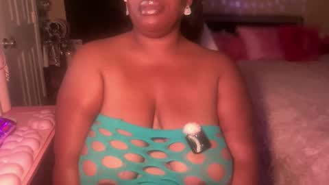 Snapshot of meetsouthernpeach chatting on 11, 6, 2026 Southern Peach online show from 11, 6, 2026
