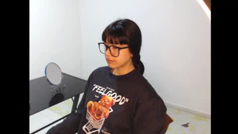 Meg4n Miauuuu online show from 25, 4, 2026