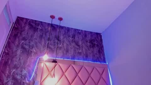 Snapshot of megan_and_clohe chatting on 4, 1, 2025 M E G A N online show from 4, 1, 2025