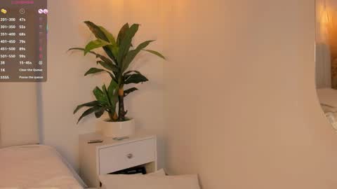 megan_brunette2 online show from 16, 5, 2026