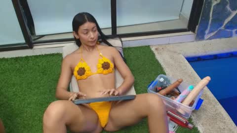 Carolina Paez online show from 21, 2, 2025