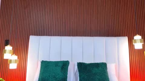 Carolina Paez online show from 10, 10, 2025