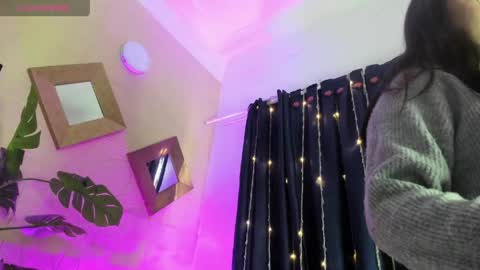     online show from 27, 4, 2026