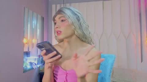 megan do santos online show from 8, 6, 2026