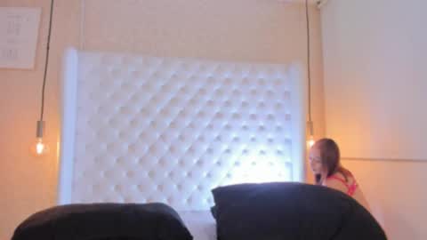 MEGAN online show from 26, 4, 2026