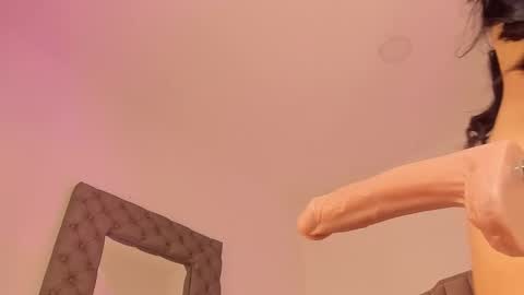   online show from 2, 12, 2024