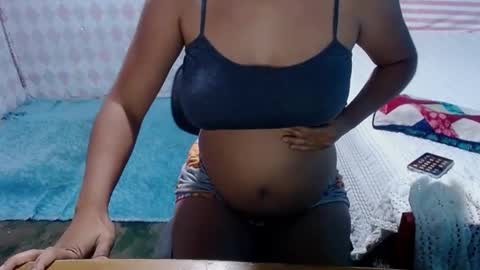 Snapshot of megan_little_ chatting on 3, 2, 2025 amanda online show from 3, 2, 2025