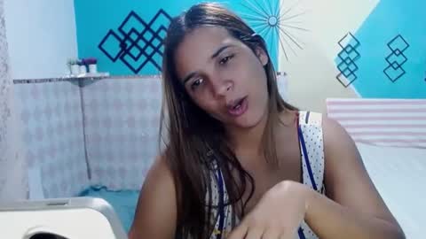 Snapshot of megan_little_ chatting on 4, 2, 2025 amanda online show from 4, 2, 2025