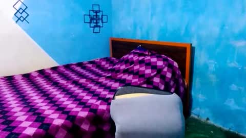 Snapshot of megan_little_ chatting on 18, 10, 2025 amanda online show from 18, 10, 2025