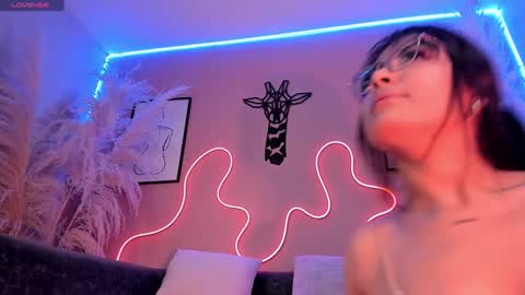     online show from 26, 12, 2024