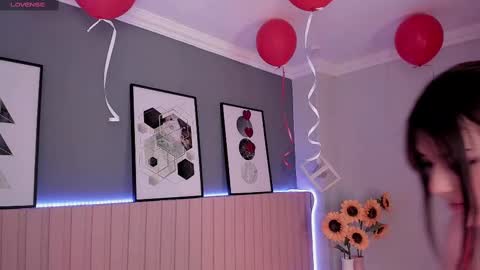     online show from 17, 2, 2025