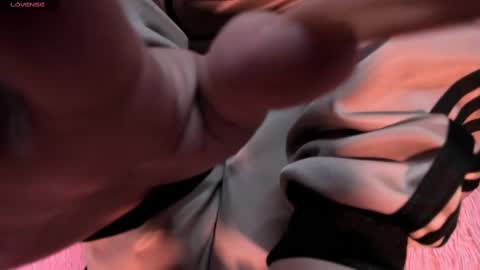     online show from 21, 2, 2025