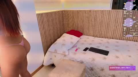 megan_raiin online show from 22, 4, 2026