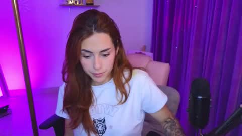 Snapshot of megan_ricci chatting on 30, 11, 2025 Laura online show from 30, 11, 2025