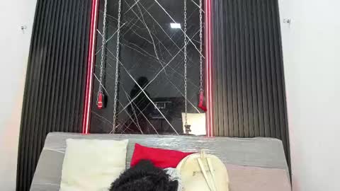 Megan Siner online show from 19, 4, 2026