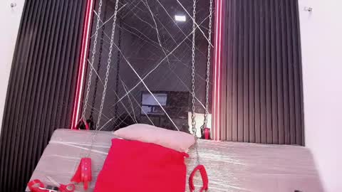 Megan Siner online show from 26, 4, 2026