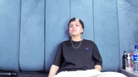 megan_thompsonn_ online show from 23, 4, 2026