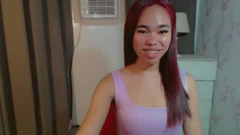 Snapshot of megan_younng chatting on 19, 4, 2026 MEGAN online show from 19, 4, 2026