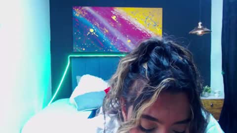 M E G A N   online show from 28, 2, 2025