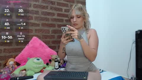 ---Megan--- online show from 29, 9, 2025