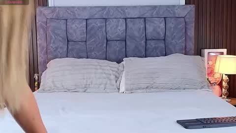 Snapshot of megancrow chatting on 10, 5, 2026 Megan online show from 10, 5, 2026