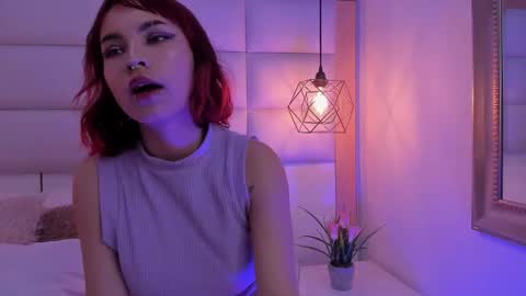 Snapshot of megane_whitte chatting on 21, 11, 2025 Megan online show from 21, 11, 2025