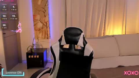 megan lake online show from 24, 6, 2026