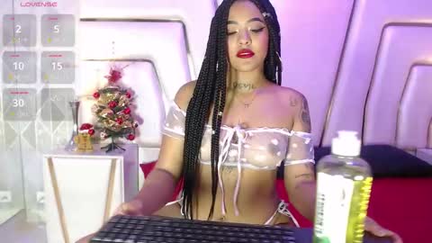 Snapshot of meganlarsson chatting on 3, 12, 2025 meganlarsson online show from 3, 12, 2025