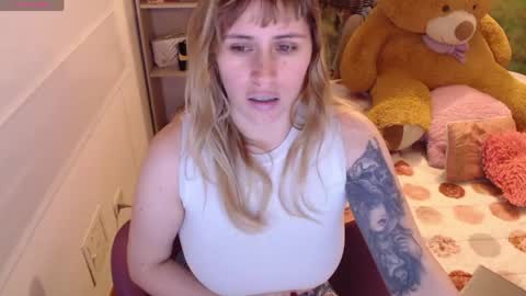 MEGAN online show from 21, 4, 2026