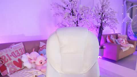 Megan Lowell online show from 12, 3, 2026