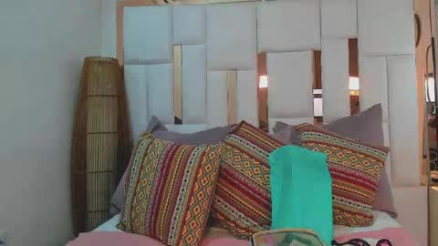 Megan  online show from 15, 4, 2026