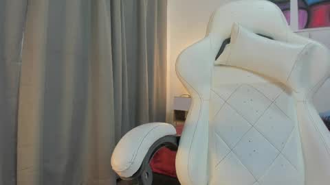 Megan Queen online show from 11, 5, 2026