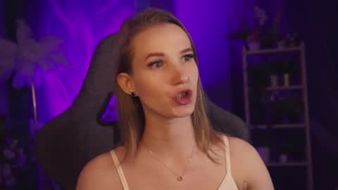 megan online show from 26, 4, 2026