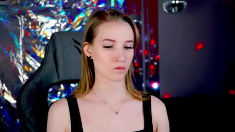 Snapshot of meganrodgers chatting on 3, 5, 2026 megan online show from 3, 5, 2026