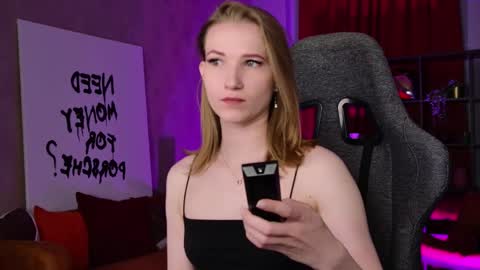 Snapshot of meganrodgers chatting on 5, 5, 2026 megan online show from 5, 5, 2026